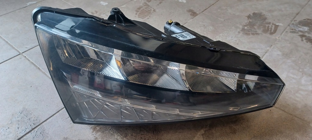 фото №1, Skoda scala лампа правый перед фара full led