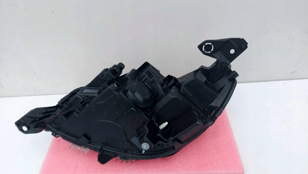 фото №9, Peugeot 208 ii 19- лампа правая перед передняя full led 1317