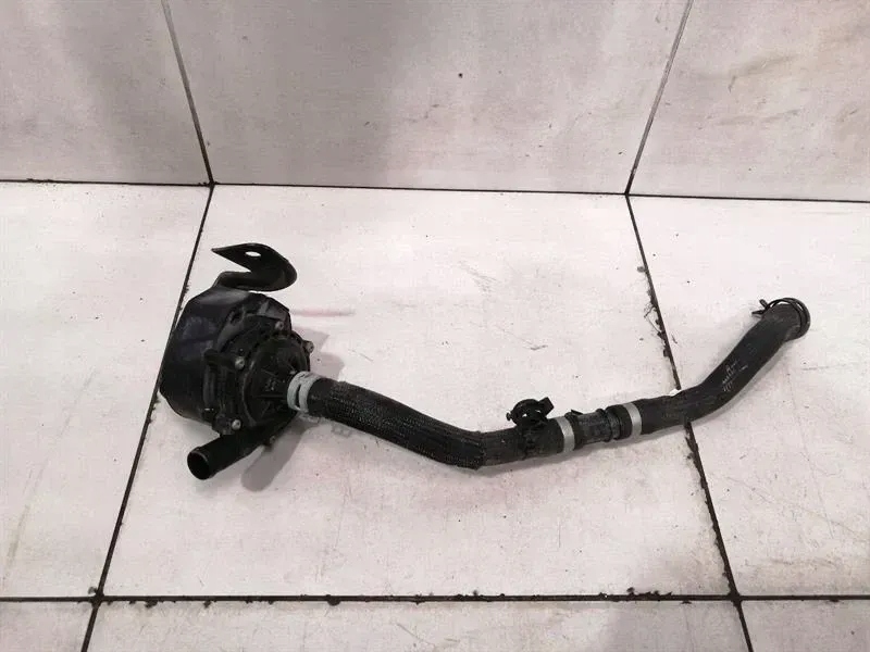 фото №1, Tesla model x p100d дополнительный cooling насос 1035348-00f охлаждающая жидкость