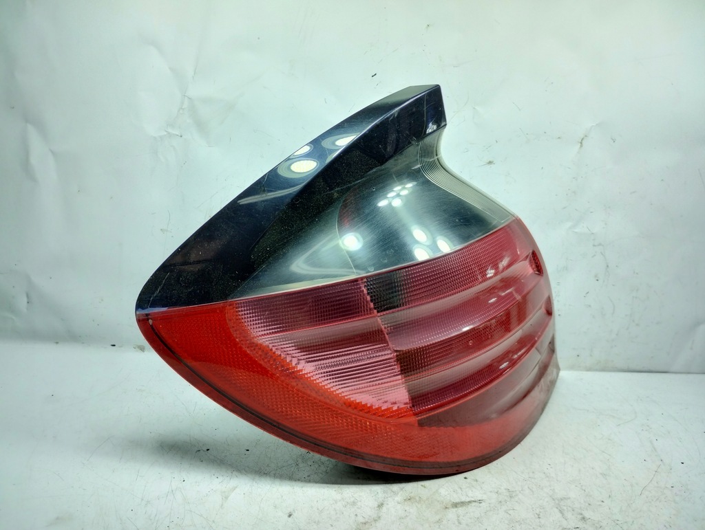 фото №2, Mercedes w203 лампа левая задняя coupe