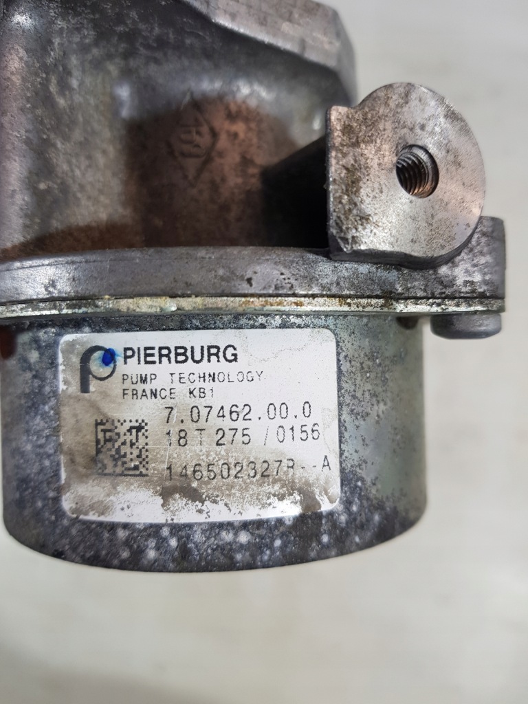 Купити Насос вакуум 146502327r renault nissan dacia 1.5 dci