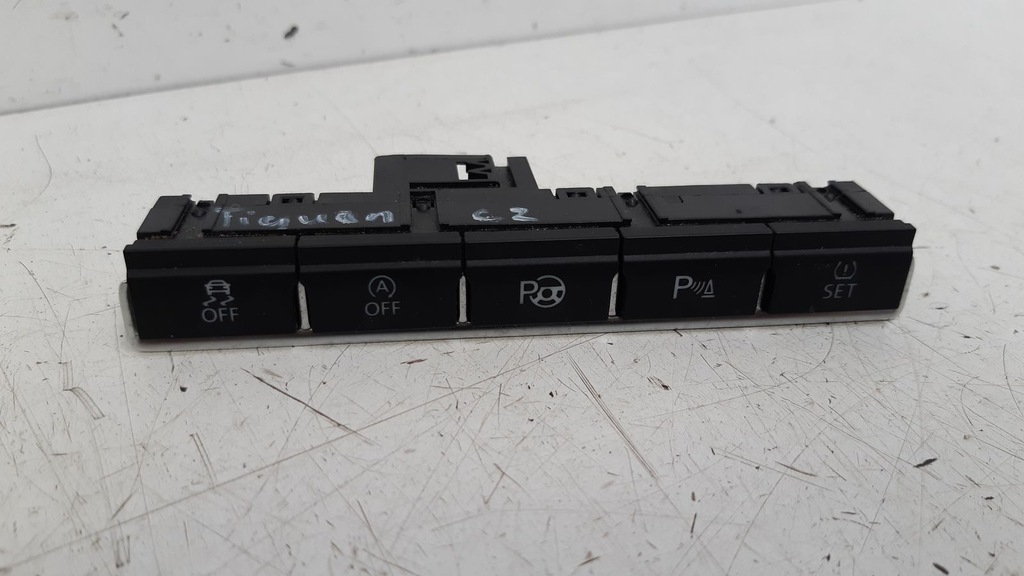 фото №1, Панель переключателей vw tiguan 1,4 tsi