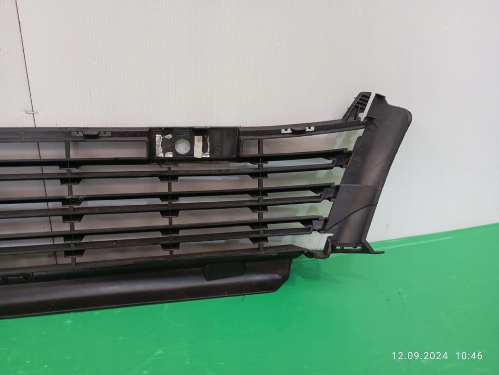 фото №7, Решітка середня бампера перед citroen jumpy spacetourer 9811718677