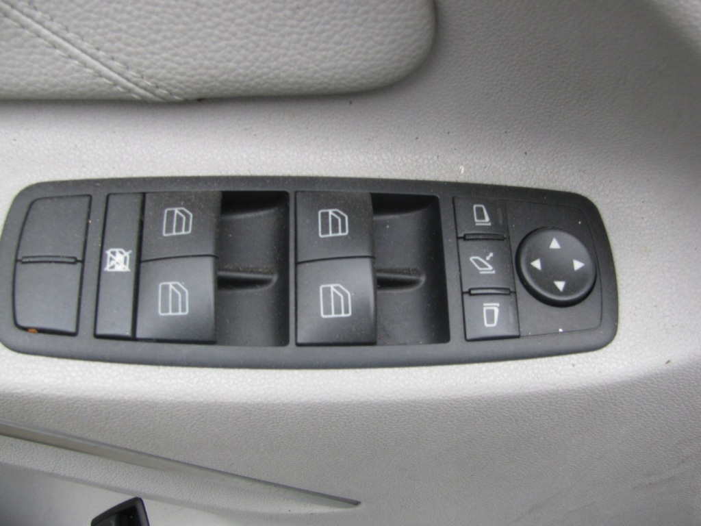 фото №1, Mercedes ml 350 w 164 панель регулювання вікон лівий.