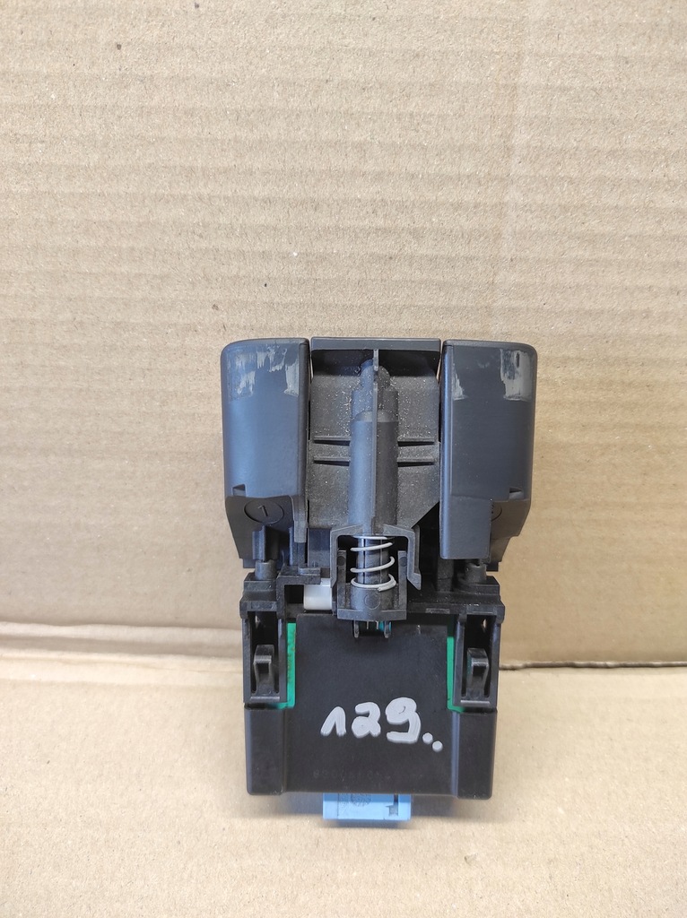 фото №3, Кнопка рычаг ручка тормоза ручного renault espace iv 8200550545