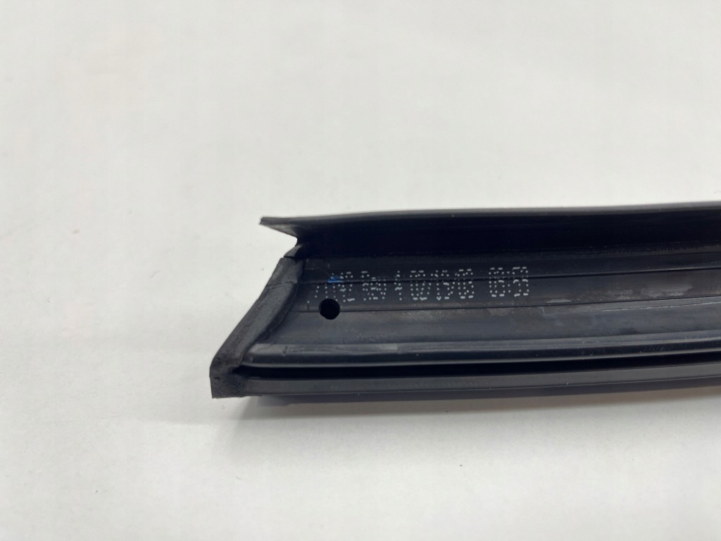 фото №5, Прокладка люк bmw z4 e85 e86 2003 бензин 141kw