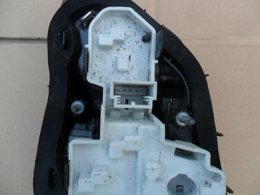 фото №15, Vw golf sportsvan лампа левый задняя 510.945.093.k