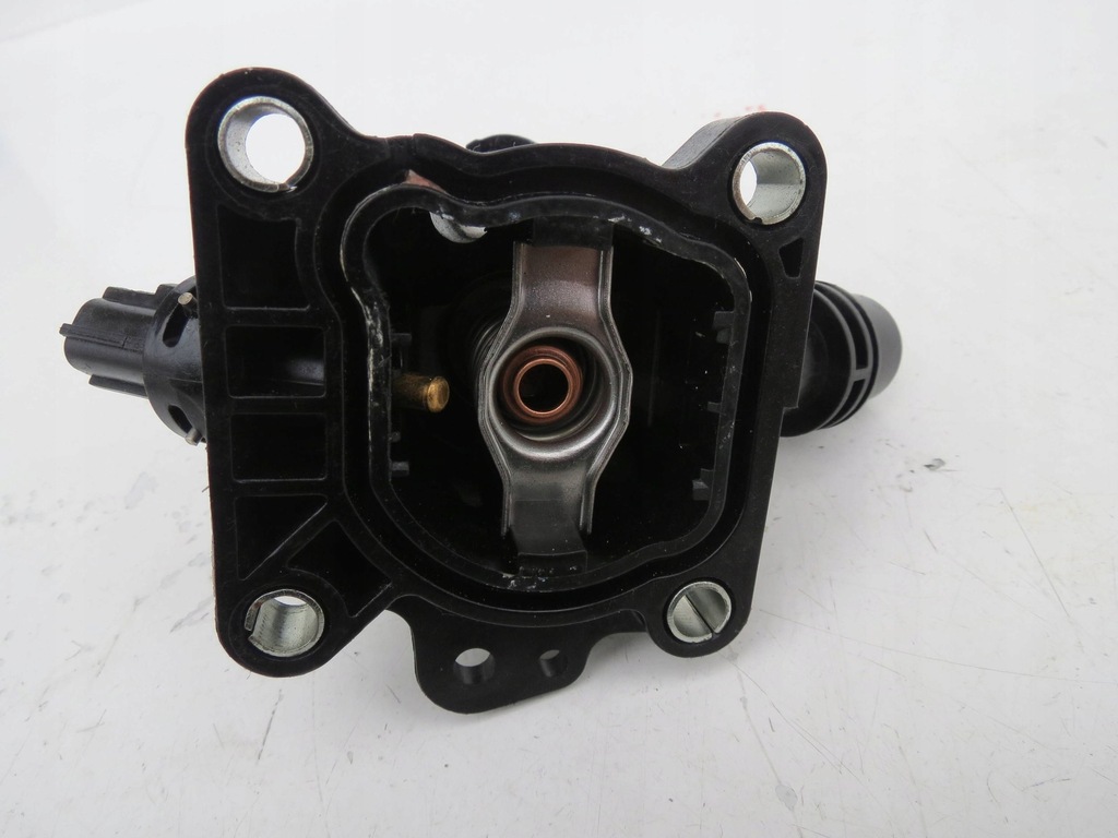 фото №5, Патрубок корпус термостата охлаждение volvo s60 ii v60 i 2.0 163km pa66gf30