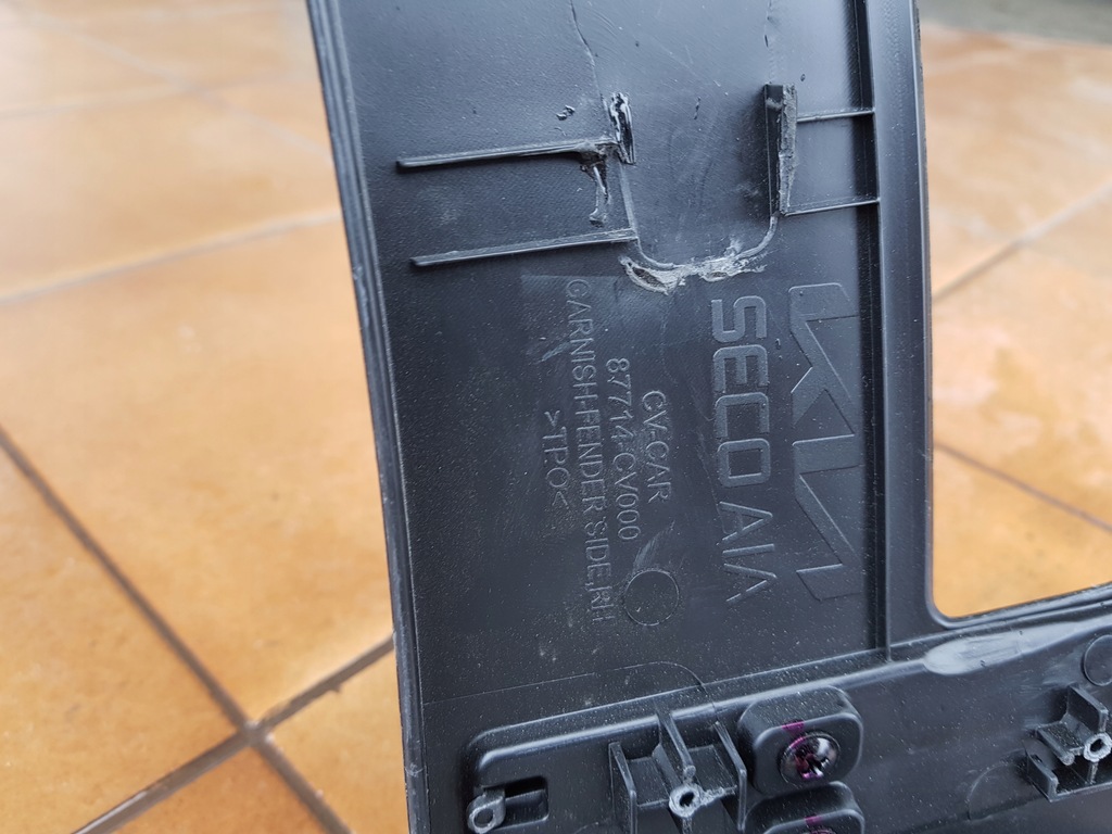 фото №11, Kia ev6 2022- молдинг крыла правый перед 87714-cv000