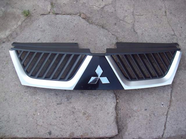 фото №1, Решётка радиатора, решётка радиатора mitsubishi outlander