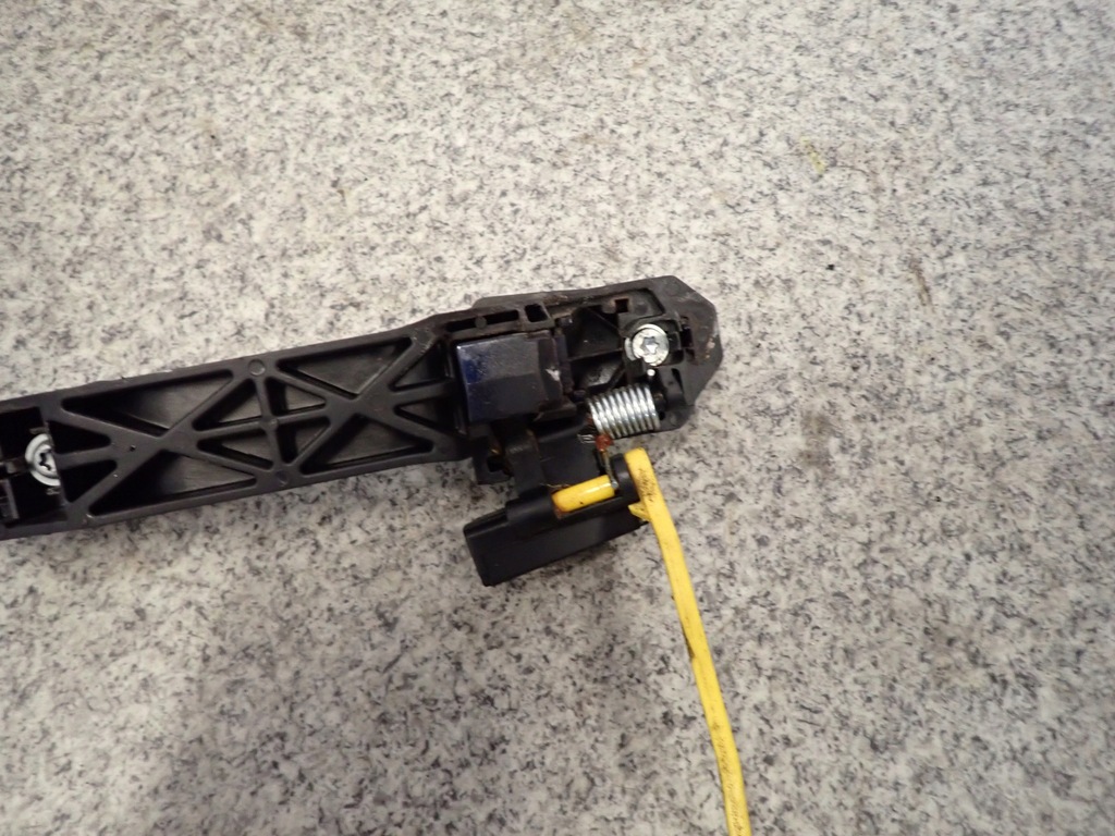 фото №4, Toyota avensis t25 ручка дверь задняя левая