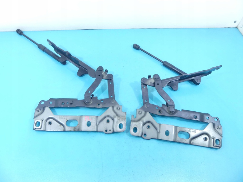 фото №4, Bmw оригинальный номер 7184190 петля капот p