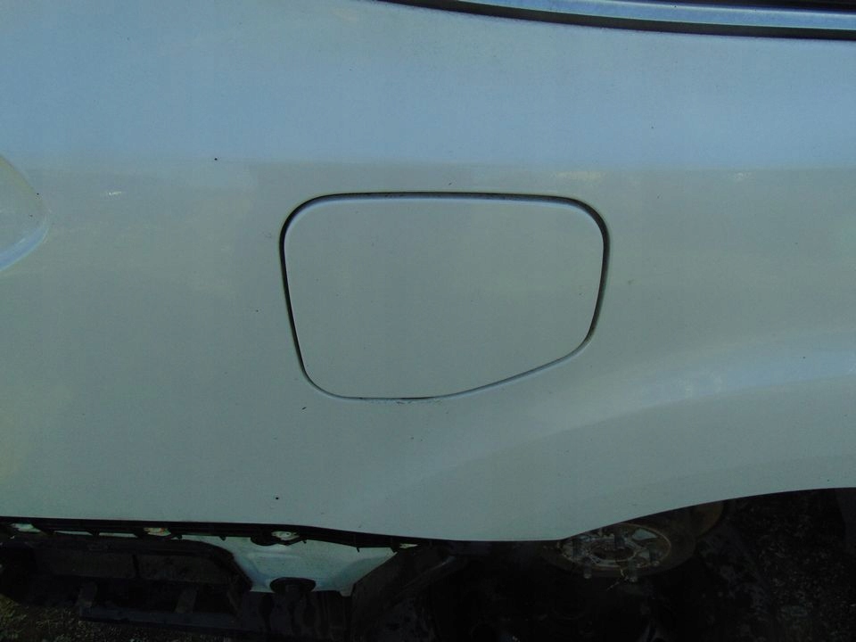 фото №1, Subaru legacy v kombi кришка заливної пального 37j