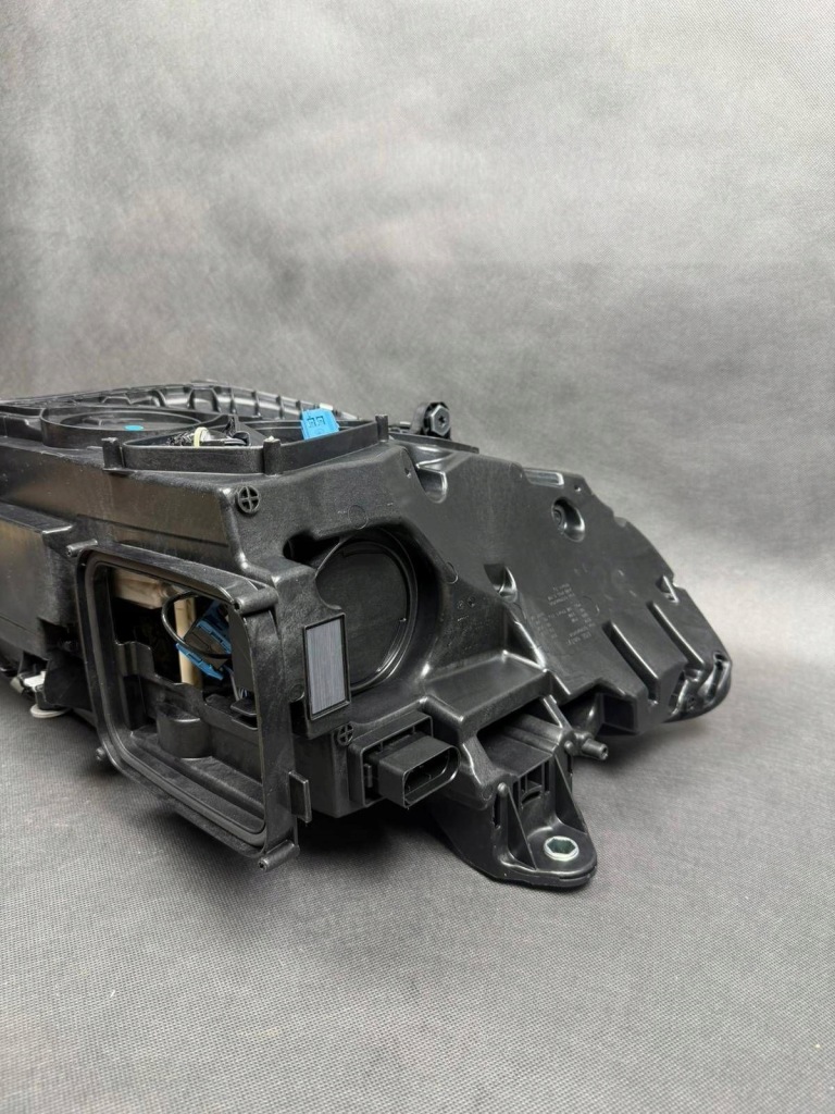 Fabrycznie nowa лампа передняя левая digital mercedes eqs v297 a2979060502 Недорого