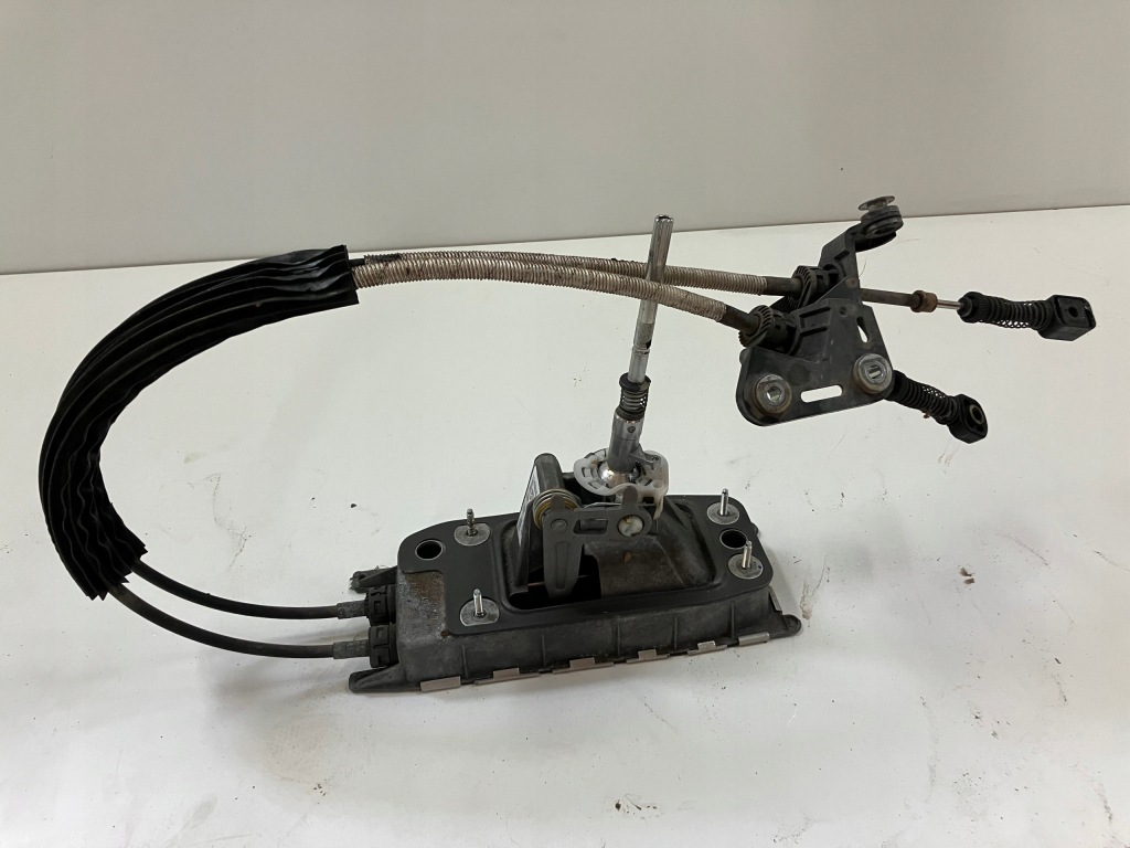 фото №1, Вибірник передач домкрат skoda superb 2 ii 3t0711049e