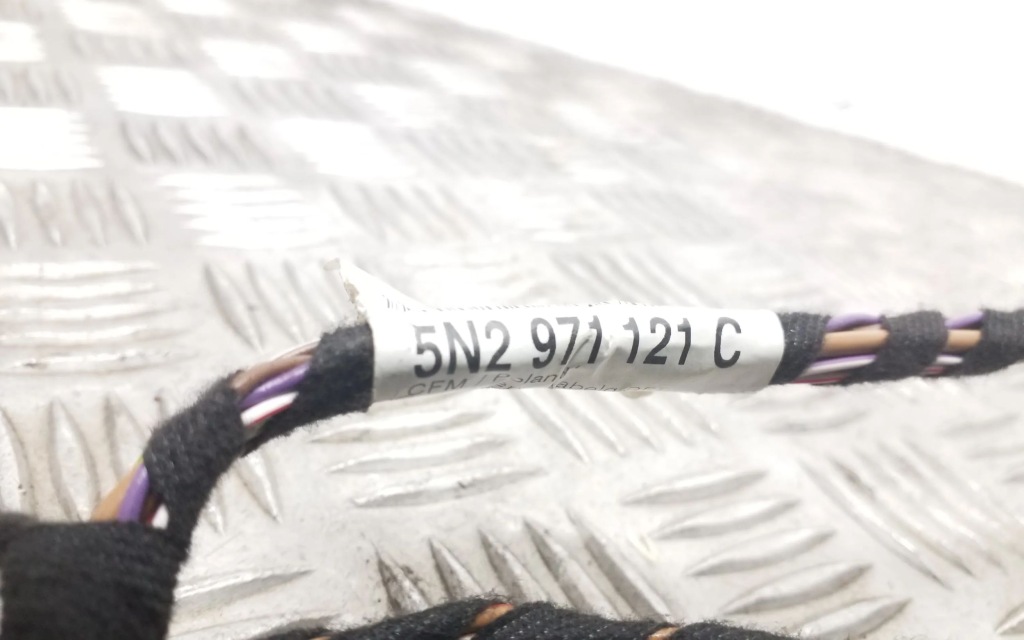 2010 volkswagen tiguan жгут дверь передних 5n2971121c с Разборки