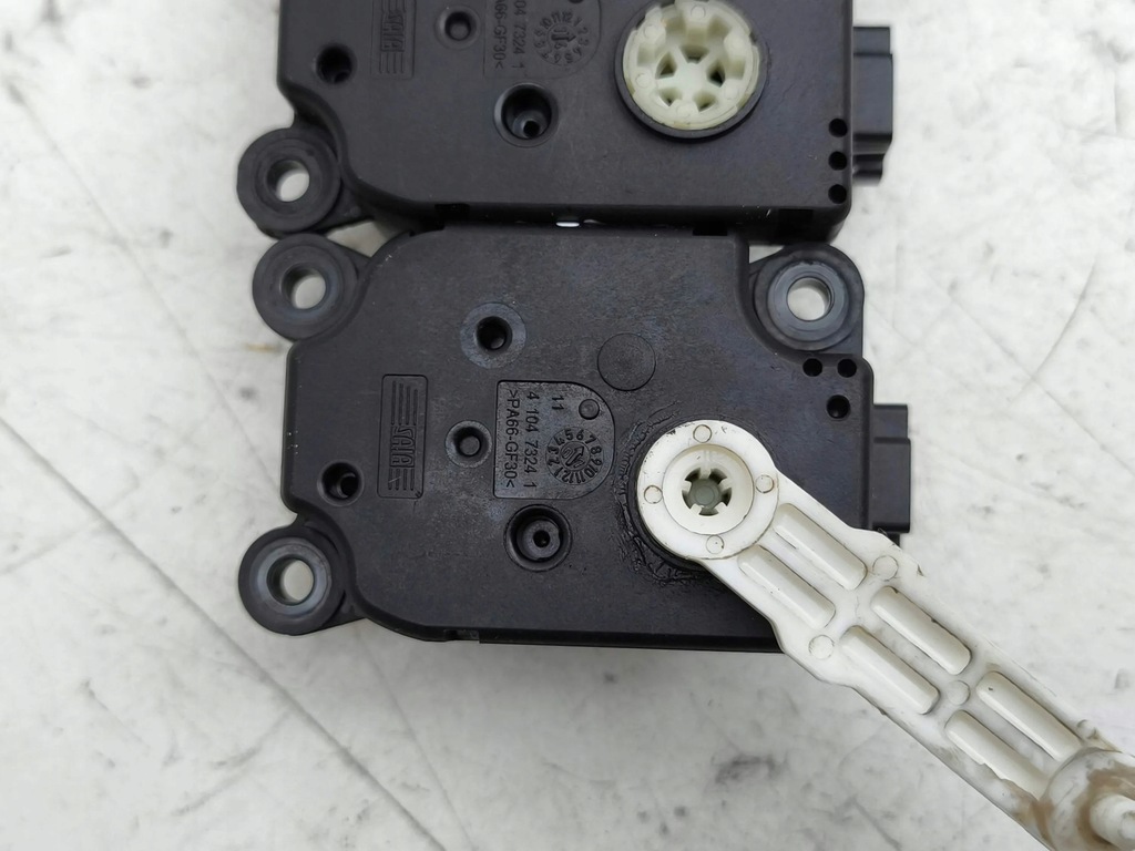 фото №6, Land rover range rover sport l320 моторчик кришка обдув 2006 mf1139300681d