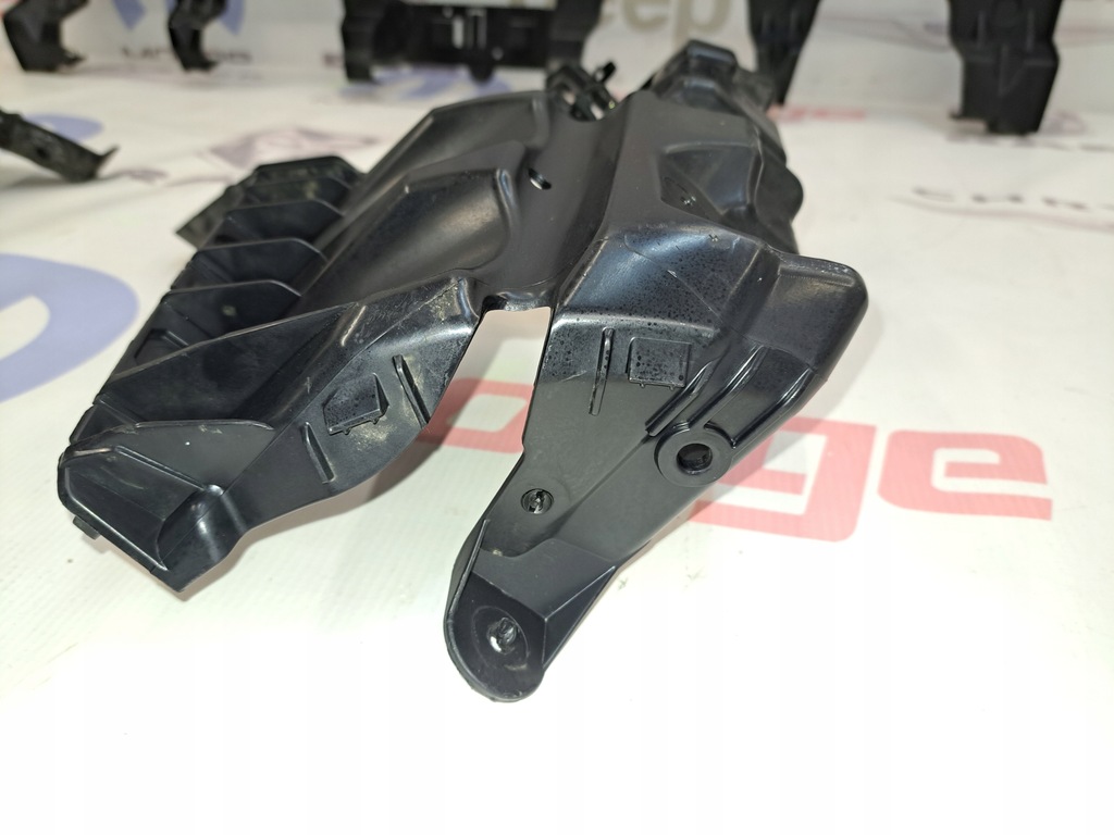 фото №8, Chrysler pacifica 17-24 направляющая кронштейн задняя задние pod лампа