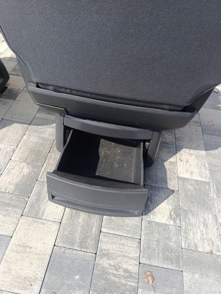 фото №11, Vw t5 t6 multivan сиденья поворотные второй/третий ряд антрацит с детское кресло