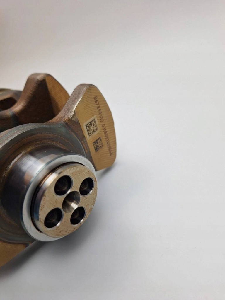 Купити Bmw x2 f39 2018 wał колінчастий