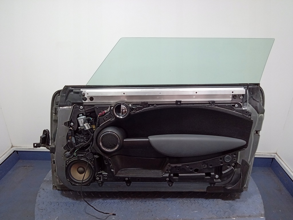 фото №2, Mini clubman r55 дверь перед правое 871