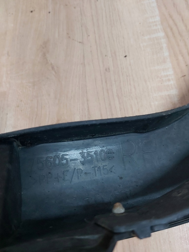 фото №7, Toyota fj cruiser 4,0 v6 молдинг накладка крыла