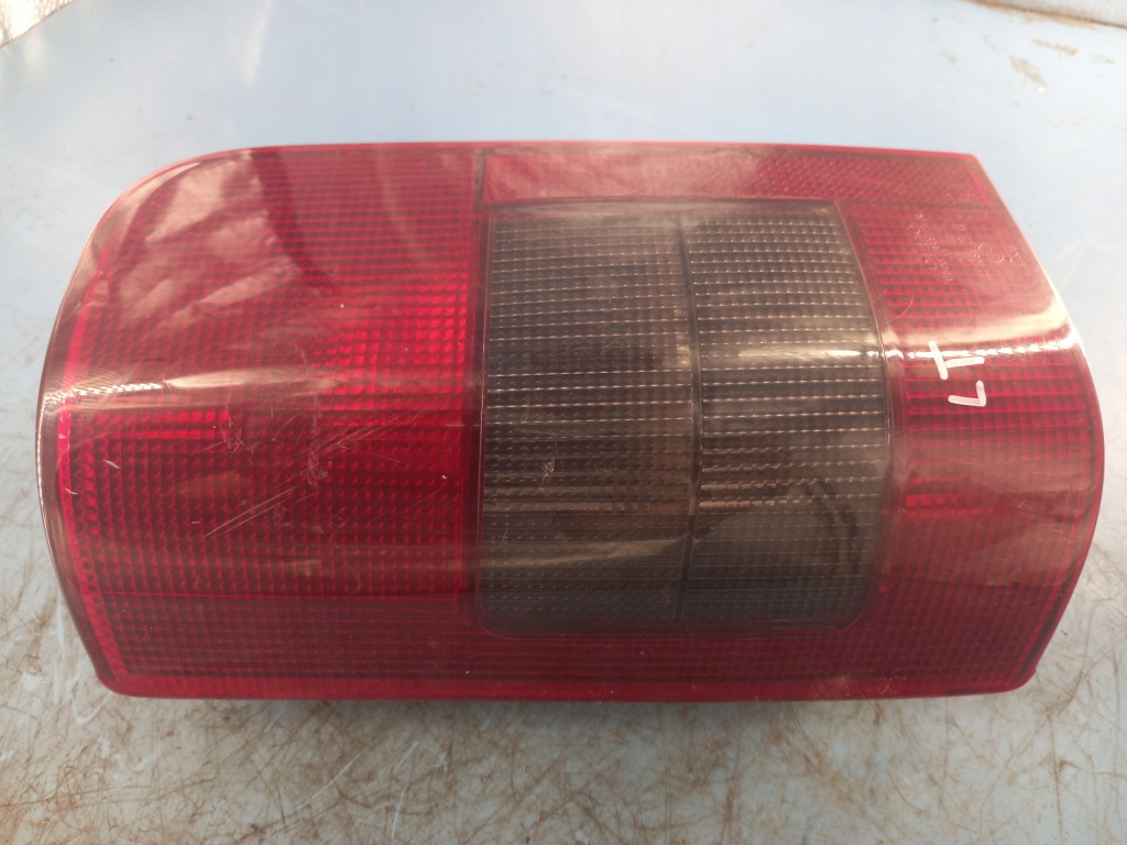 фото №4, Лампа левая задняя peugeot partner 01r kombi