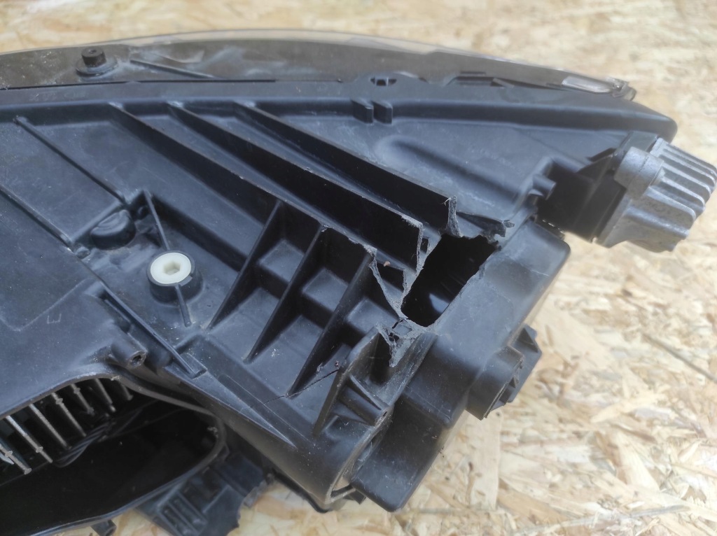 Фара правый  перед vw passat b8 full led Киев