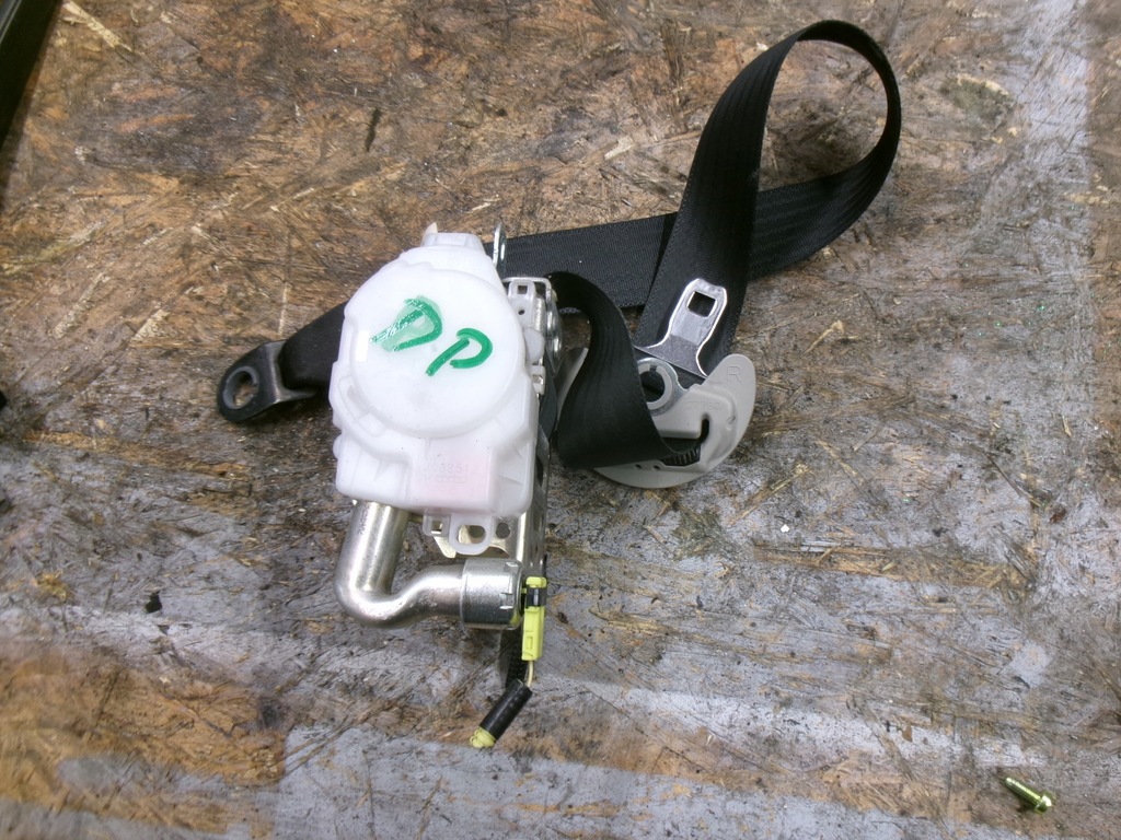 фото №1, Lexus is ii pas безпеки правий перед