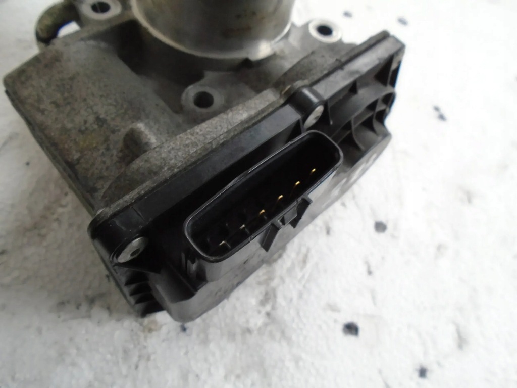 фото №4, Дросельна заслінка r2aa-136b0 mazda 5 2.0 cd