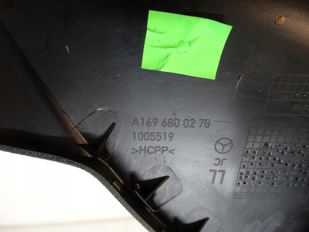 фото №9, Заглушка консолі права mercedes w169 a1696800278