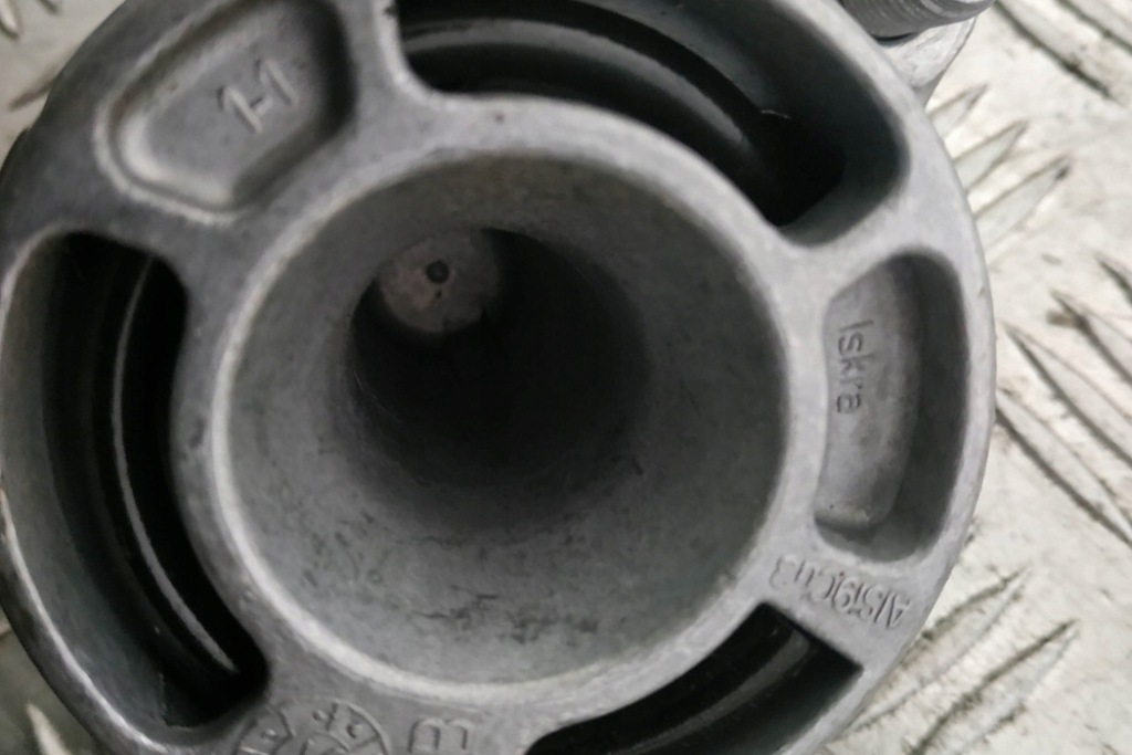 Натягувач ремінь генератора bmw 5 f10 7619248 2.0l дизель 140kw 2016 Недорого