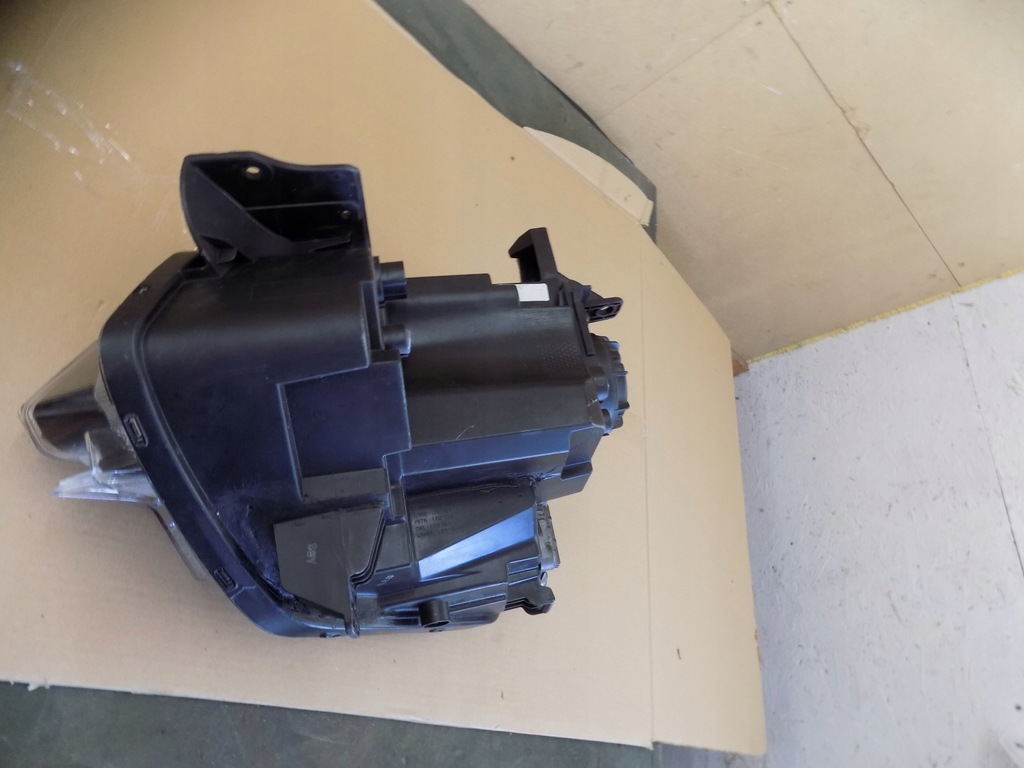 фото №12, Kia niro лампа правая передняя перед обычная 92102-at оригинал