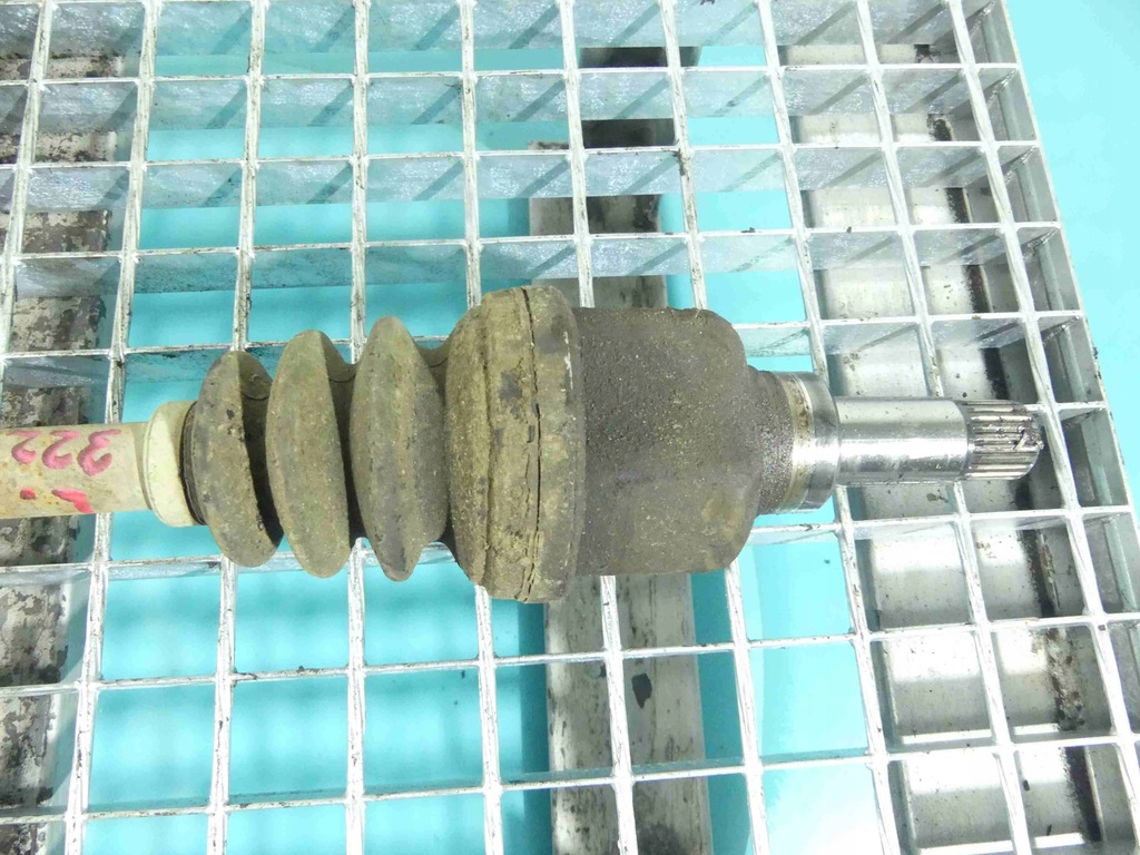 фото №3, Приводной вал левая citroen c3 i 1.4 wiel