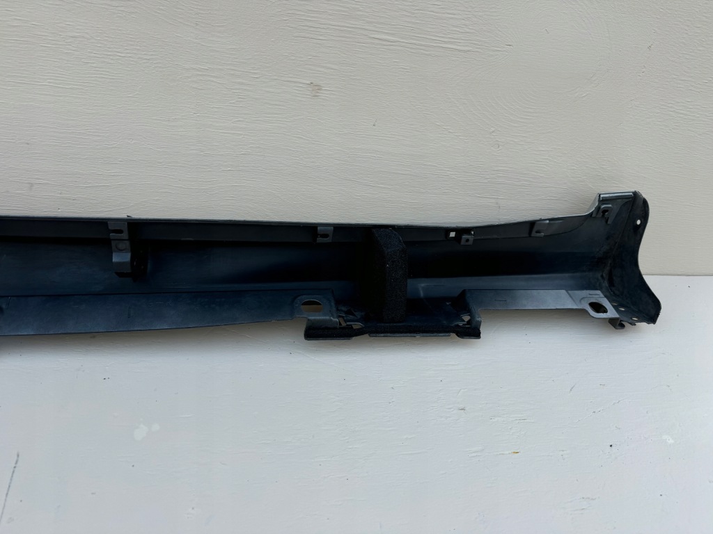Lexus gs 300 h gs 300 12-18r накладка поріг права 75851-30260 Київ