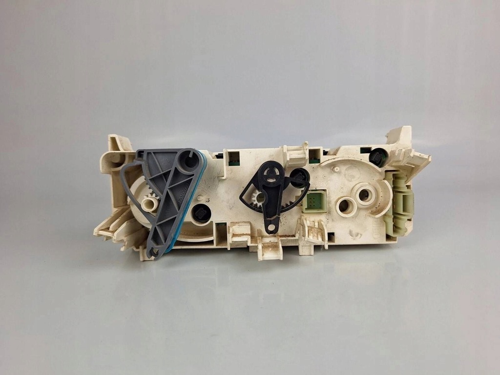 фото №7, Citroen berlingo 1997 панель кондиционера