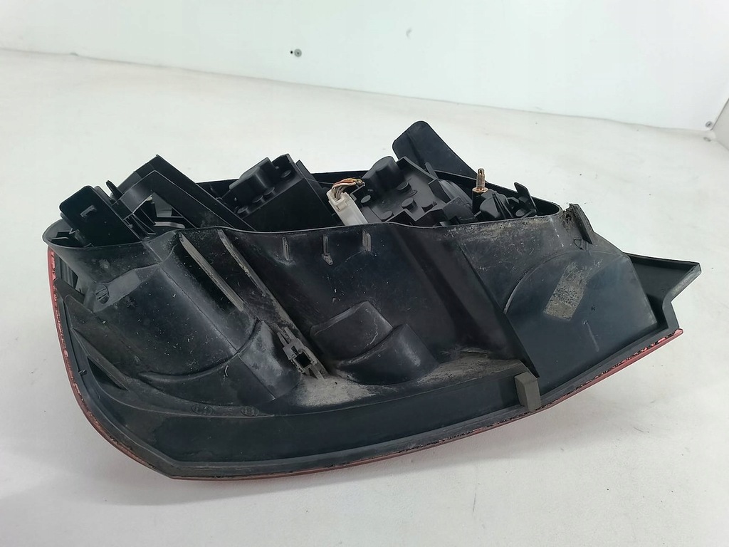 фото №7, Лампа задня права peugeot 407 9641945280 sedan