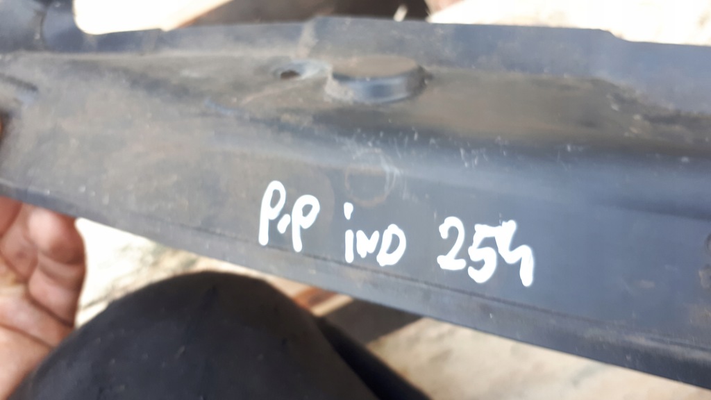 фото №7, A4 b8 s4 шумоизоляция крыла правое 8k0821112