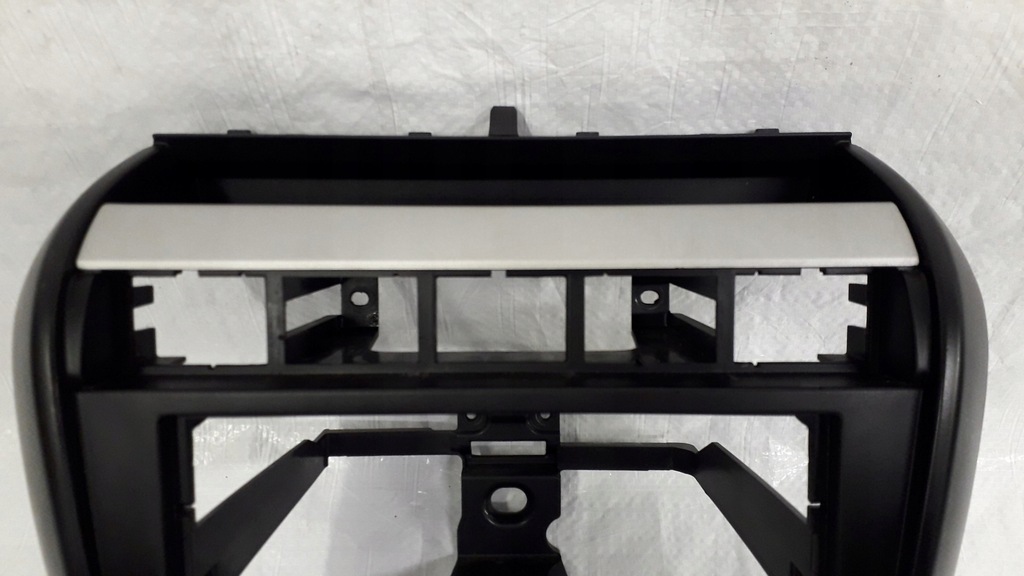 фото №11, Рамка консоль средняя vw fox 5z0858061a