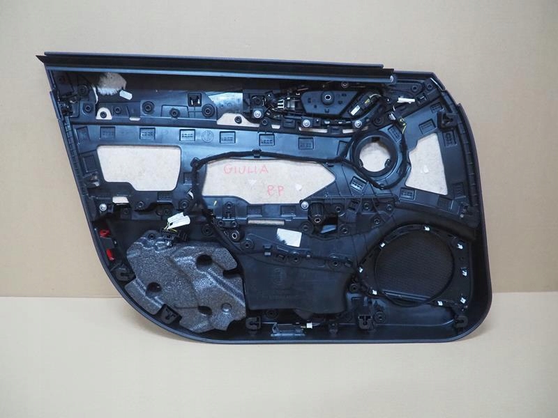 фото №8, Обивка обшивка дверь правый перед alfa romeo giulia