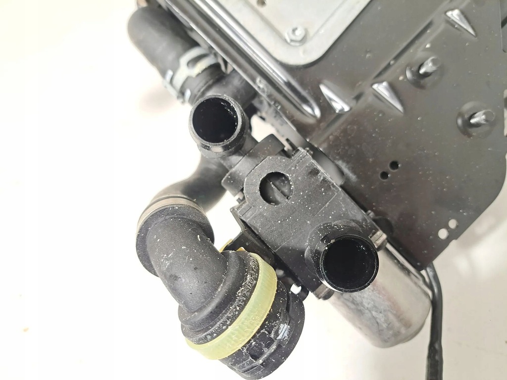 фото №10, Обогреватель стояночный webasto bmw 4 g22 g23 g24 g26 5a3a013