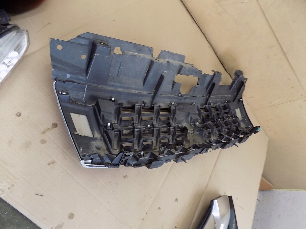 фото №9, Mitsubishi pajero iv lift решётка радиатора решётка радиатора 7450a975 7450a977 оригинал