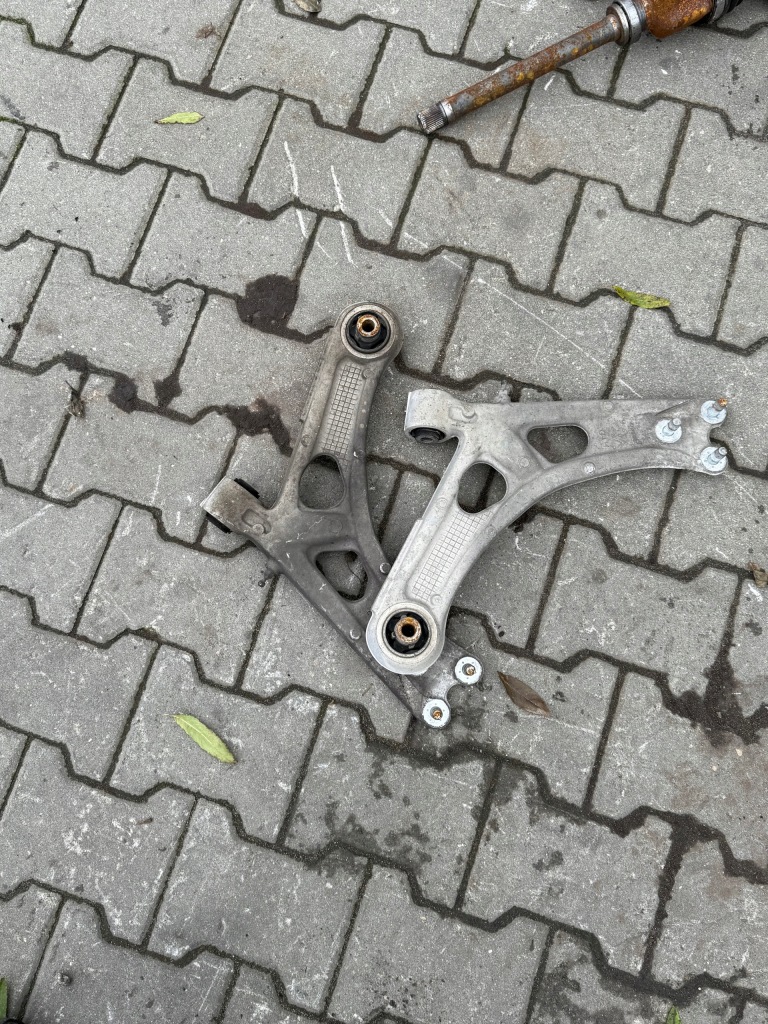 Купить Рычаги citroen ds7 правый левый