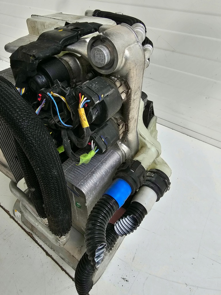 фото №9, Tesla model 3 y насос тепла 154759500-e