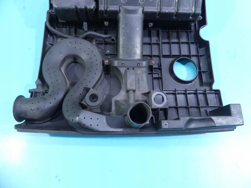 фото №7, Корпус фильтра воздуха skoda fabia i 03e129607b