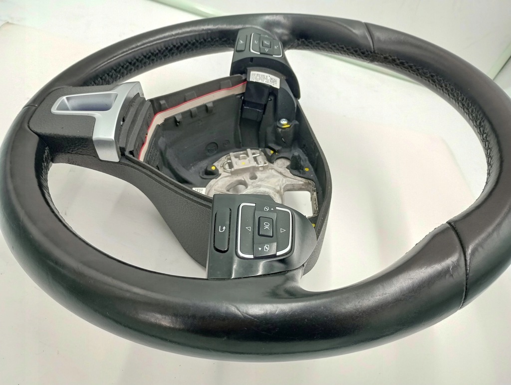 фото №5, Воздуховод кожа многофункциональное рулевое колесо vw passat b7 cc 3c8419091be