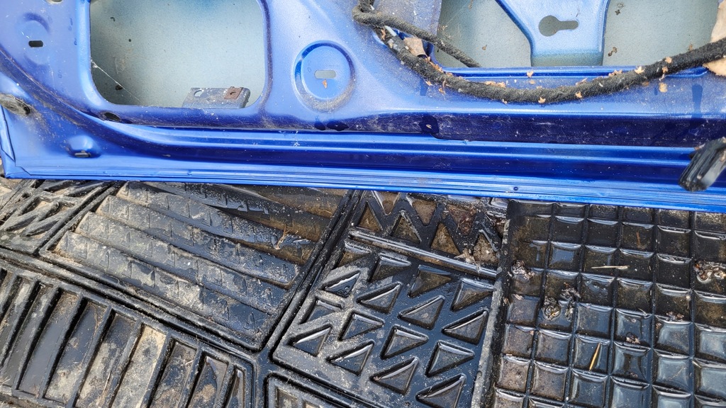 фото №16, Seat leon i 1 крышка багажника задняя багажника стекло ls5n