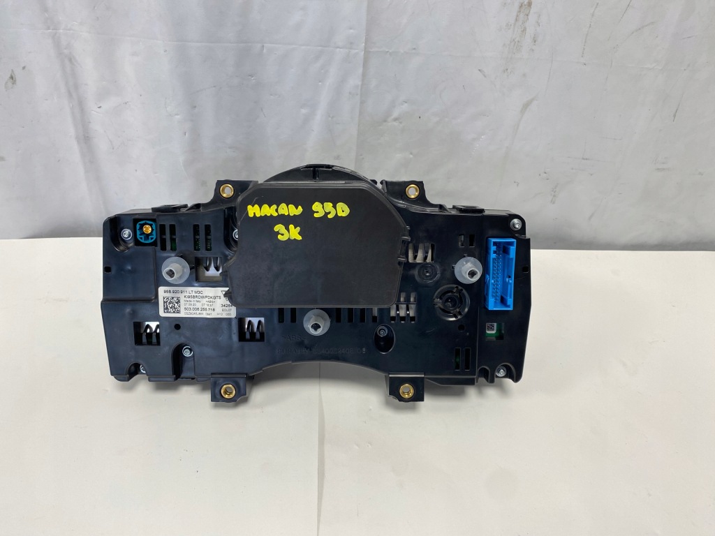 Лічильник спідометр прилади червоні porsche macan 95b gts 16- Київ