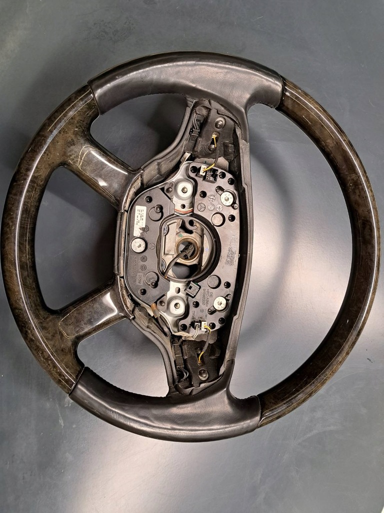 фото №1, Mercedes s 221 воздуховод drewno тёмные