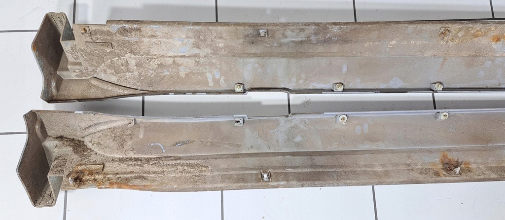 фото №5, Pajero iii shogun 5d молдинг порог правая a19